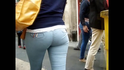 Un video scato gratuite mec chanceux a baisé trois filles russes