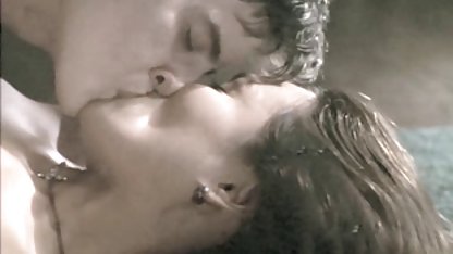 Le video fellation gratuite jeune pikaper a propagé la fille pour le sexe et lui a donné une bite