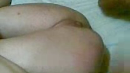 Chick Cums De Deux sexe brutal gratuit Bites Dans Ses Trous