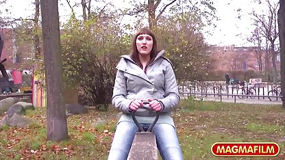 Fille blonde sex free gratuit plongée avec un plombier