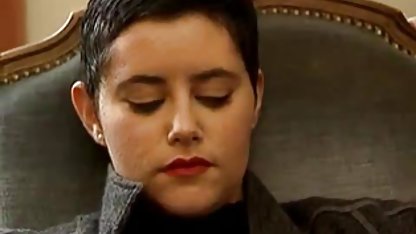 Negro avec une extrait video mature grosse bite met une transe dans le point