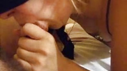 Extrême pose pour pournou gratoui baise