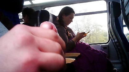 Pikaper répand une latina de 18 ans pour une pipe et le gratuit video sex sexe
