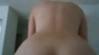 Les sex gratuit youporn filles de la collection montrent leurs propres petits prêtres