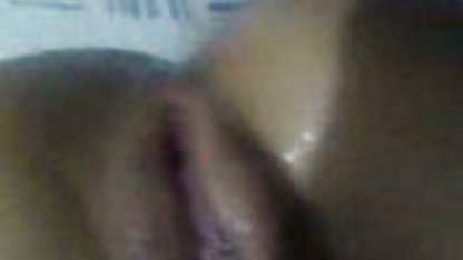 Sasha Grey donne une pipe à vidéo gratuite de sodomie une foule d'hommes
