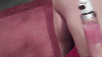 Exposition publique: la xxl video gratuit fille se déshabille et se promène dans la ville