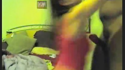 Fille passionnément écarté porn site gratuit ses hanches