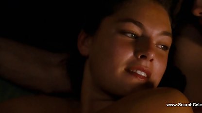 Un collègue fait dresser Dolly au bureau amateur de sexe gratuit