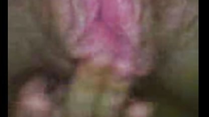 Le père barbu a séduit sa fille dans la salle de tukif gay gratuit bain et l'a plantée par derrière et pas seulement
