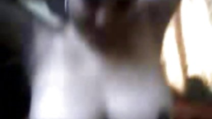 Maman a enseigné à sa fille des choses lesbiennes video de secse