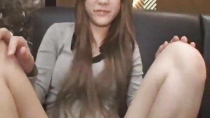 Une MILF plantureuse trinque avec un jeune sex en video gratuit mec musclé