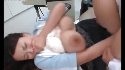 Un couple regarde film porn gratuit un ami tirer une petite amie