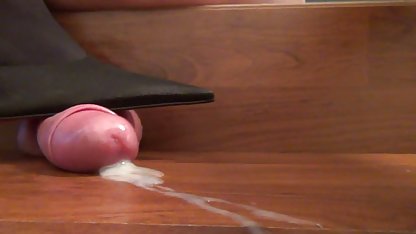 En video sexe tukif guise de punition, un gardien de magasin baise un voleur