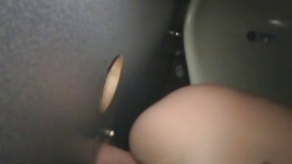 Trois poussins jouent avec un web tv sexe gratuit homme