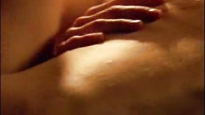 Le video lesbiennes gratuit garçon a installé une caméra cachée dans son âme et espionne sa sœur