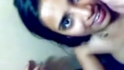 Gros seins lesbiennes matures frottent chatte et video de femme chaude gratuit sperme