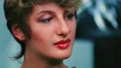 Sexe de groupe à une sex movie gratuit fête du nouvel an russe